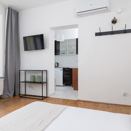 Studio Apartment With Ac - Dluga 65 Krakau Buitenkant foto